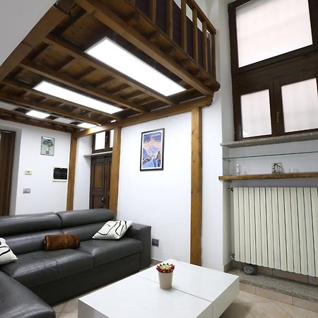 Loft Piazza Cavour Vercelli Exterior photo